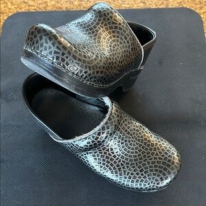 Dansko Mosaic Black and Gray Clogs